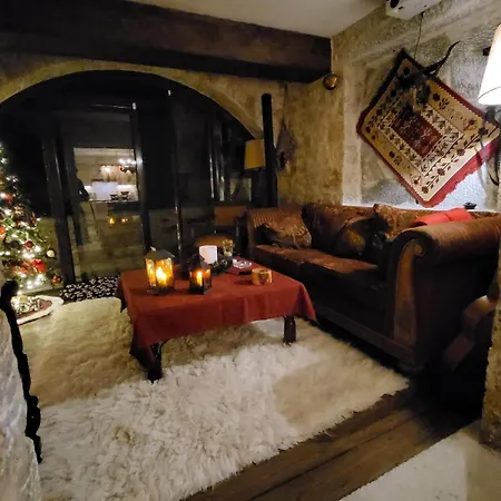 Traditional House Of Manis *