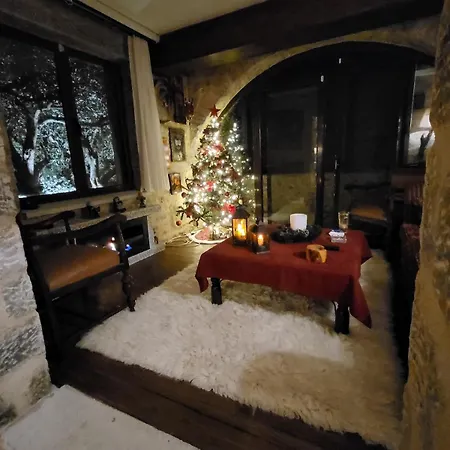 Traditional House Of Manis *
