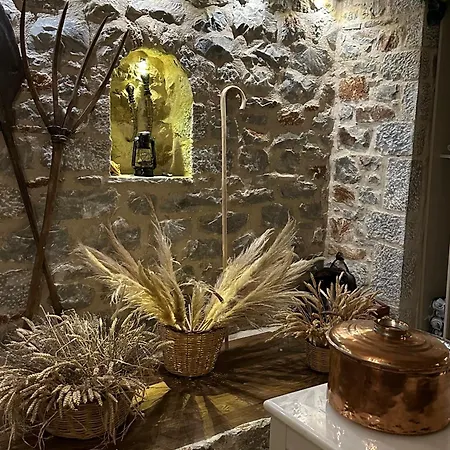 Traditional House Of Manis